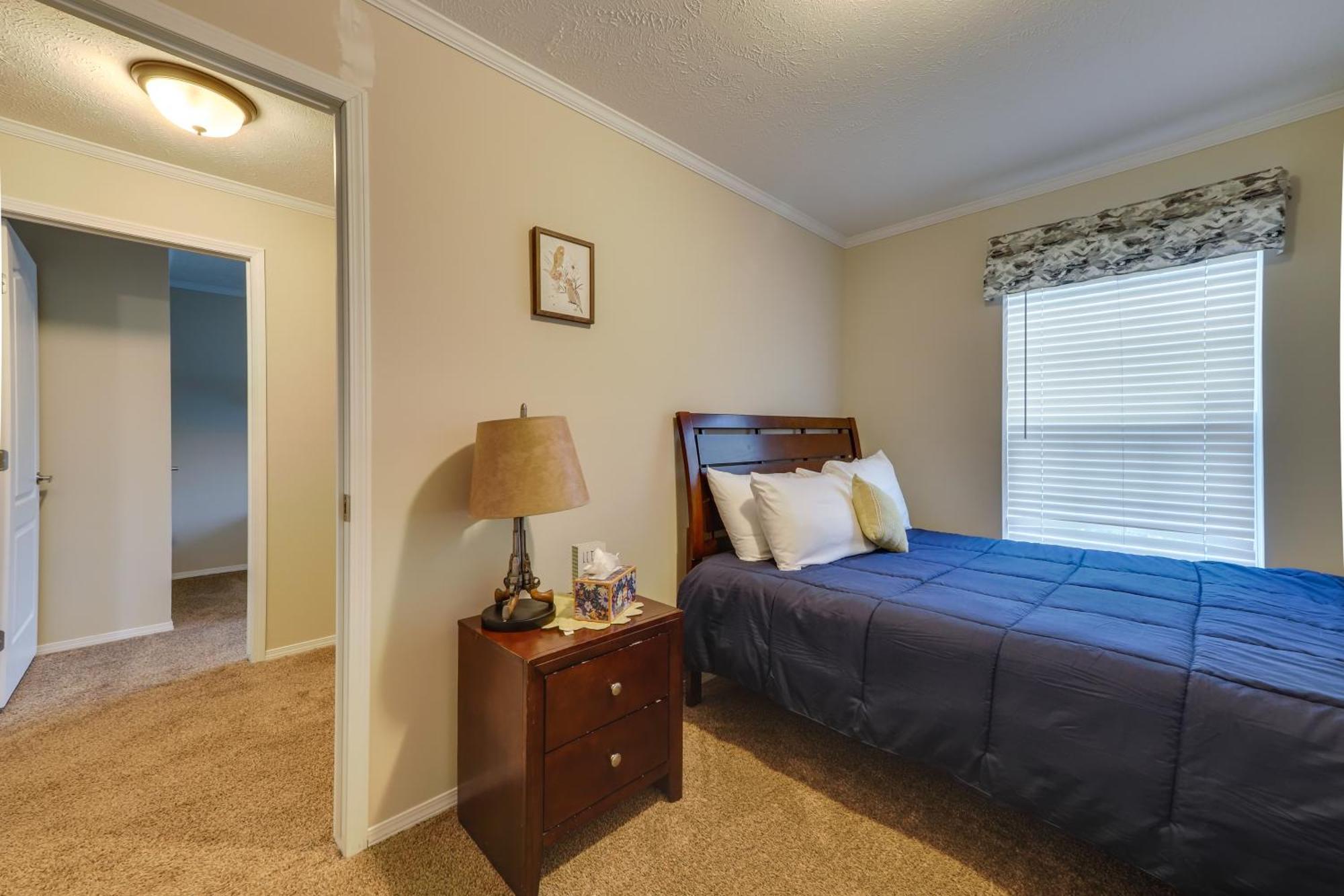 Family Home In Rapid City About 4 Mi To Torch Lake! Екстериор снимка